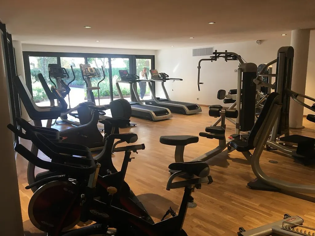 Tropezienne Deluxe Apartment 圣特罗佩