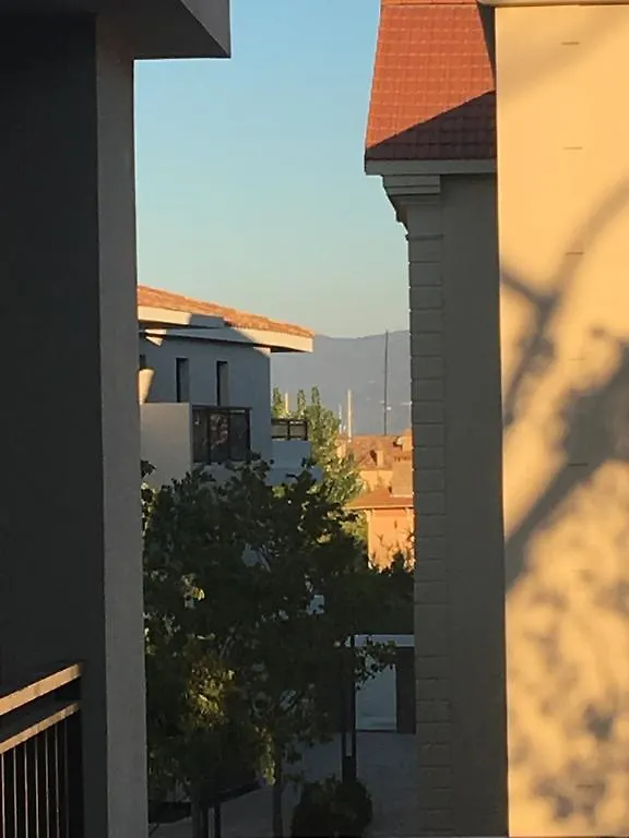 Tropezienne Deluxe Apartment 圣特罗佩